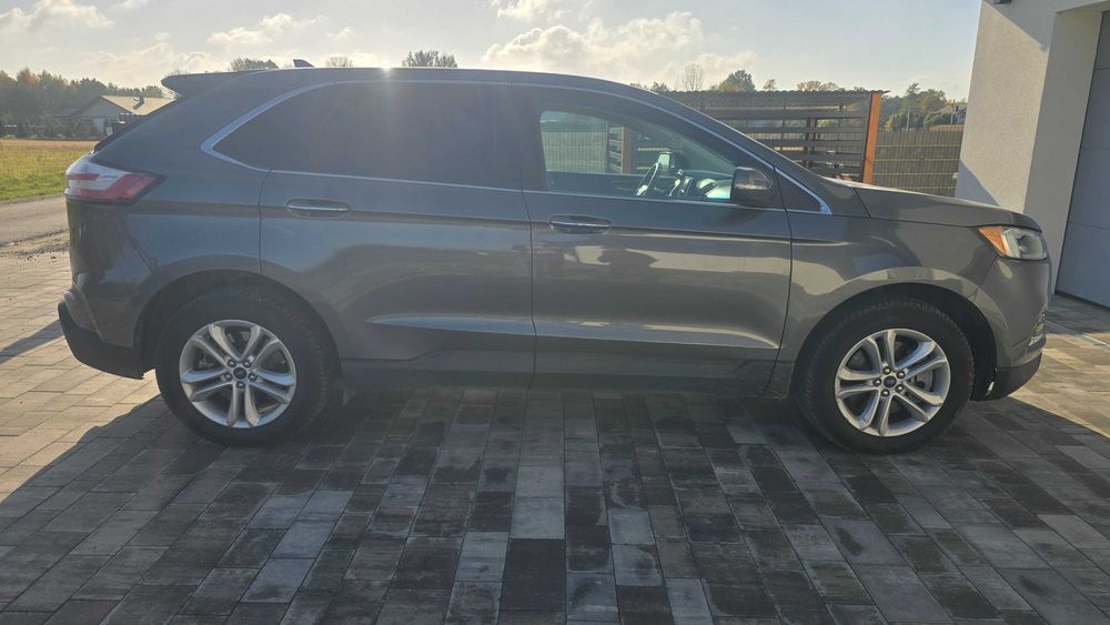 Ford Edge Titanium 2022