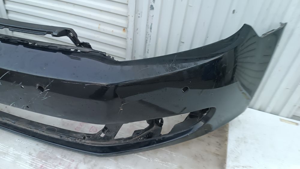 Vendo parachoque de frente VW golf 6  carinha ano 2009/13