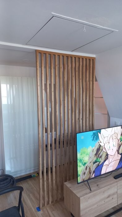 Lamele, ścianka ażurowa. Działowa.