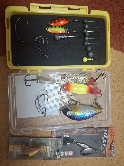 Спінінг , махова удочка , воблер , катушки, рибальсікі дрібниці