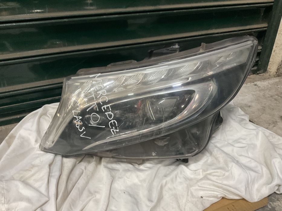 Vendo Farol Mercedes Vito/V Class