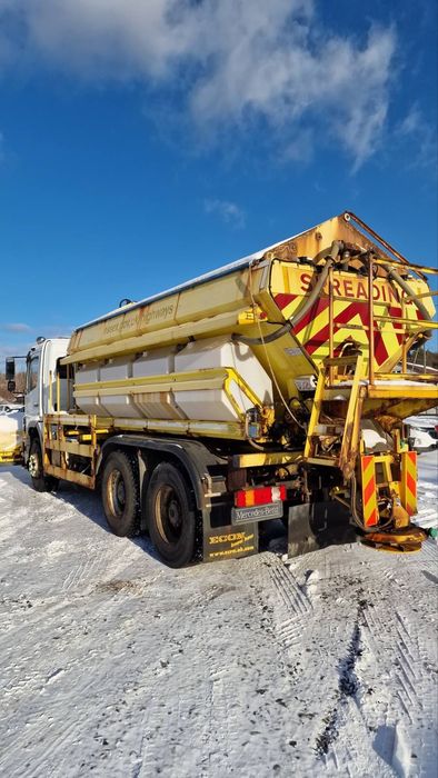 Продається снігоприбиральна машина Mercedes Axor 2012 року випуску