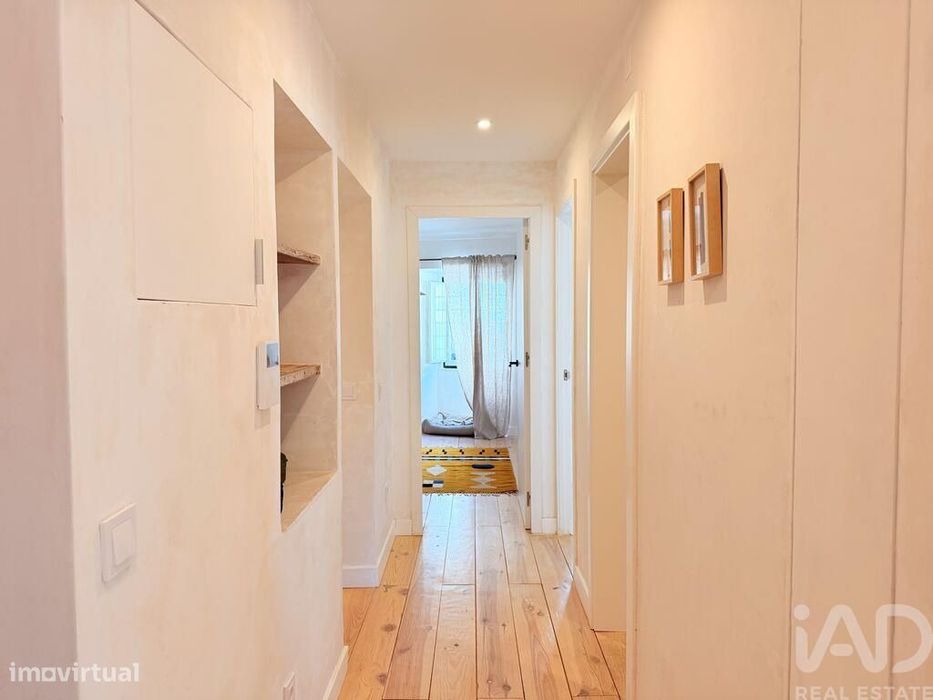 Apartamento T2 em Misericórdia de 62,2 m2
