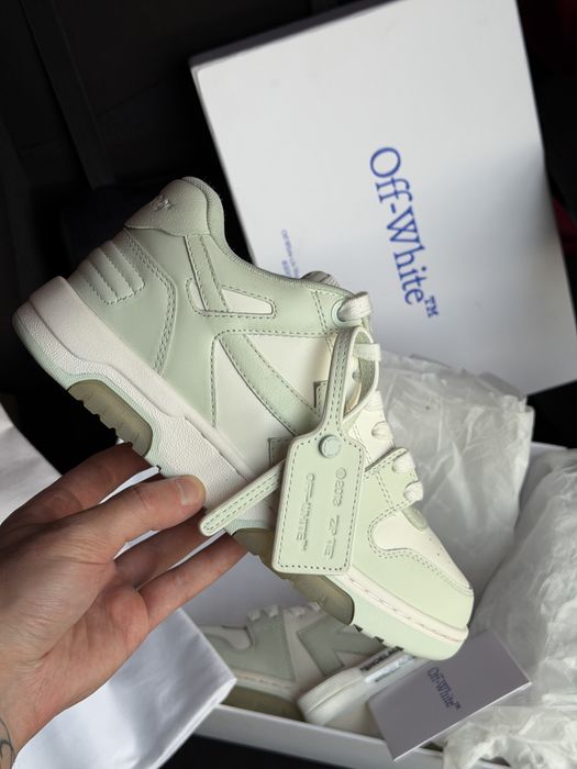 Off -white Out of Office размер 38 состяние 10/10
