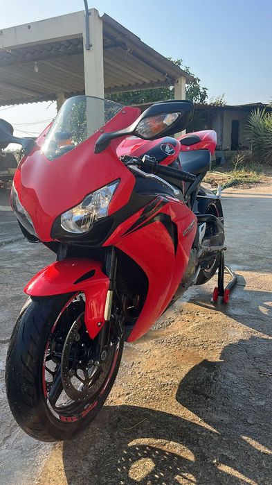 Honda CBR 1000.