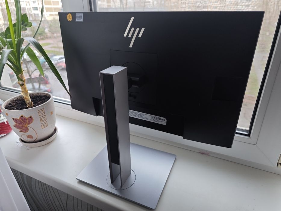Безрамковий Монітор 23" HP FullHD IPS В гарному стані