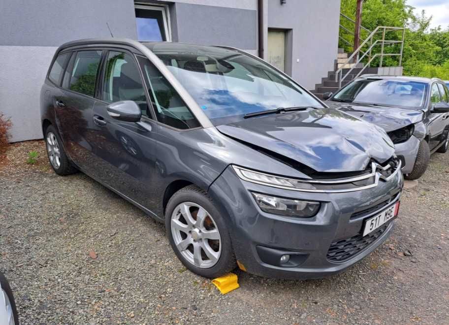 Бампер CITROEN  С4 picasso II 13-20 розборка Сітроен Ц4 пікасо