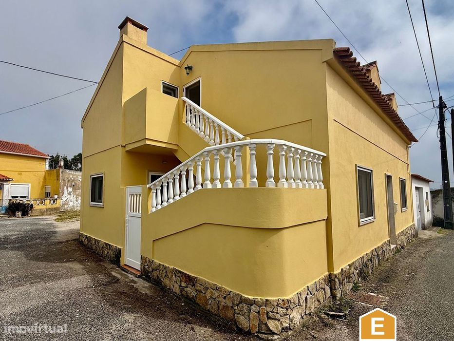 Casa remodelada T1+3 com sótão habitável - a 10 min. de Caldas Rainha