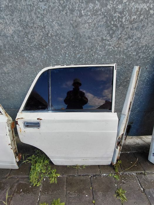 Продам двері ВАЗ 2101-099