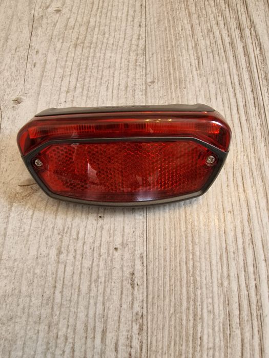 Lampka lampa rowerowa tylna Batavus