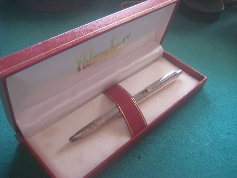 caneta de prata COLUMBUS