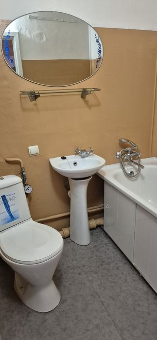 Оренда 2кім.кв Східний.