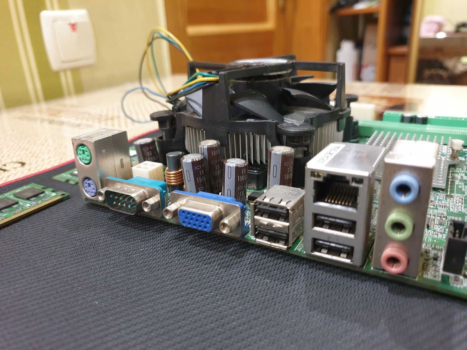 Материнская плата Biostar GF7050V-M7 SE Intel LGA775 DDR2