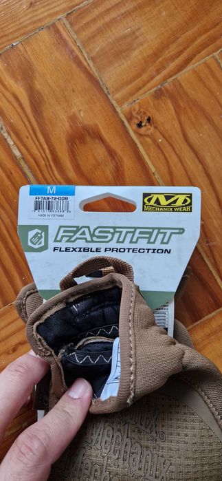 Luvas Mechanix Wear Fastfit