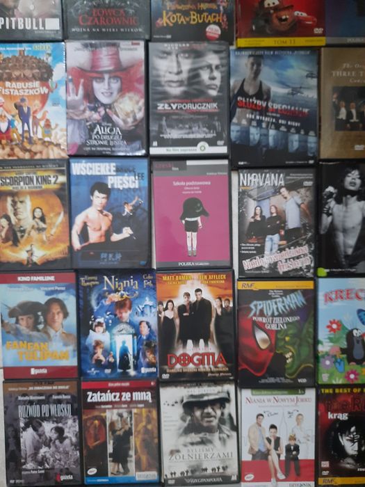 Płyty seriale dvd muzyka bajki 140 sztuk