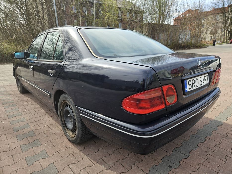 Merceces E-Klasa W210