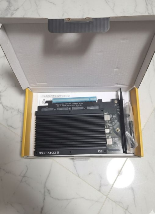 Адаптер Quad M.2 SSD PCIe x16 (EZDIY-FAB) — для 4-х NVMe дисков