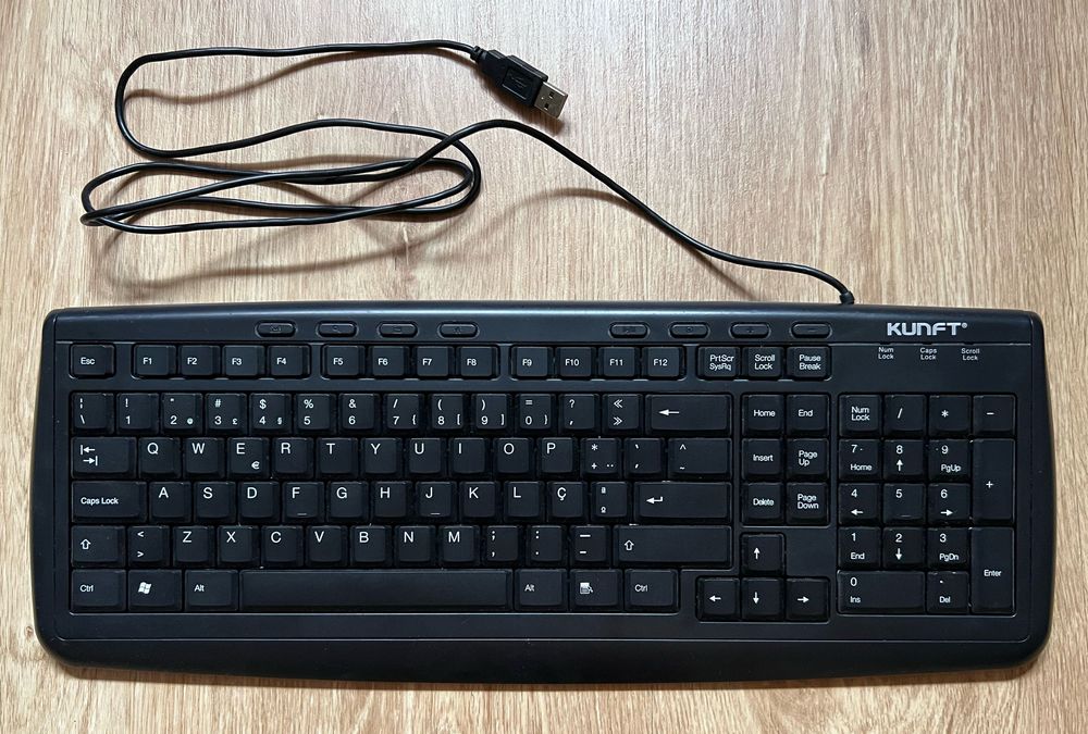 Teclado Kunft Qwerty USB preto
