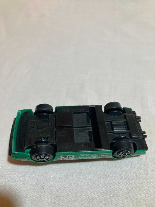 Carrinhos miniatura de exposição, escala 1/43.