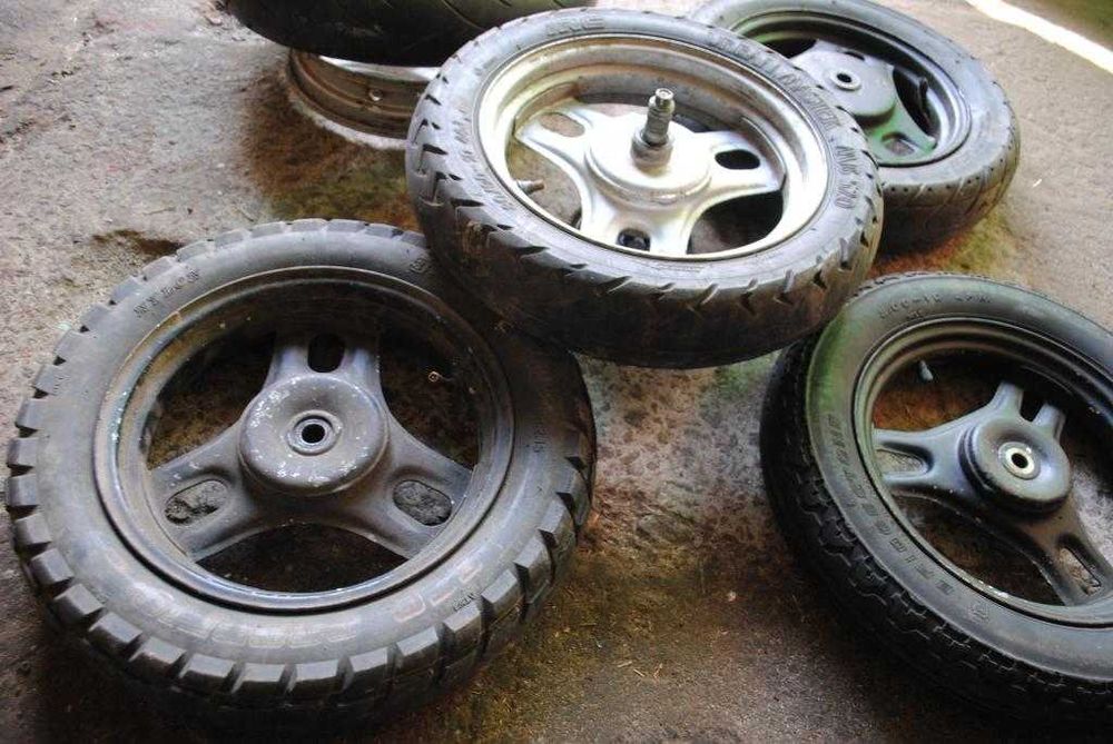 Колесо на скутер Honda dio або садову тачку для господарства