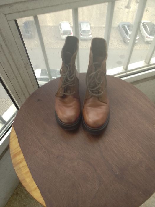 Conjunto Botas Couro 36/37 em bom estado