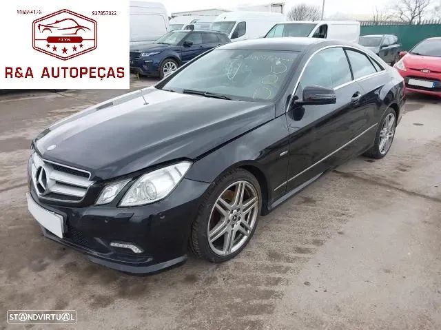 Mercedes Benz E220 Sport Coupe W207 Xenon - 651911 - Parachoques