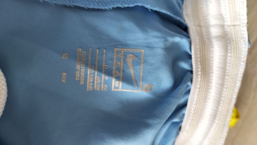 Spodenki Nike 128-140