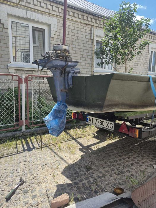 Продам човен склопластиковий