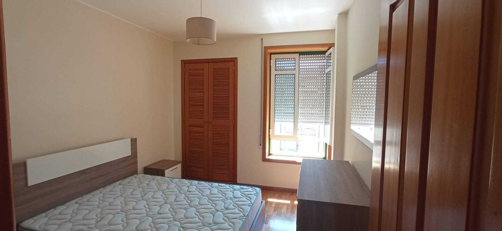 Arrendamento de apartamento T2 na Rua Rodrigo da Fontinha, 7 lote - Viana do Castelo
