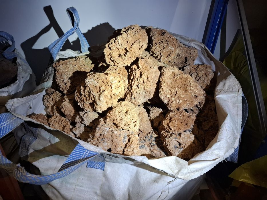 Kamień  spaghetti dekoracyjny do akwarium  ogród