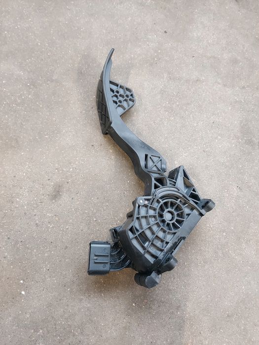 pedał gazu potencjometr polo v 6r 6c1721503b