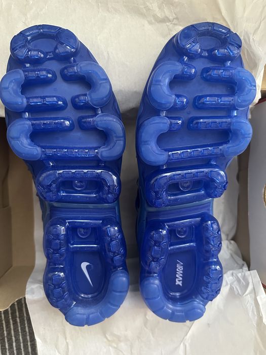 Nike  VAPORMAX Plus   2025