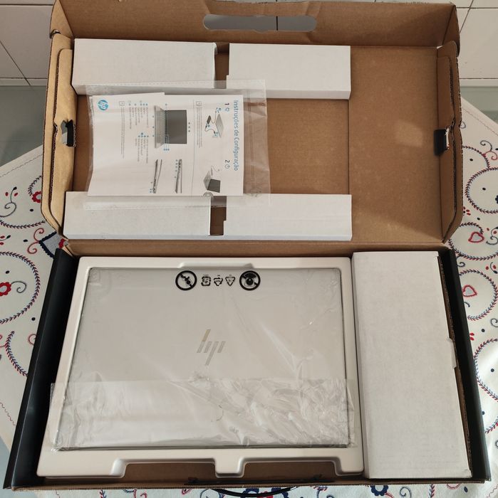 HP Envy 15 OLED i7 16GB RTX 2060 – Para peças ou reparação