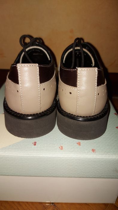 Туфлі, брогі, лофери