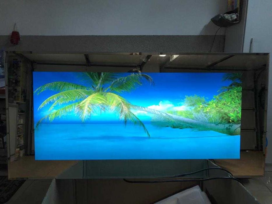 Ramka na ścianę, stan bardzo dobry, nieuszkodzona