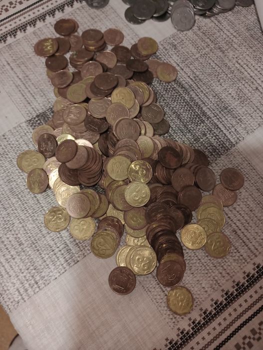 Монеты Украины 5коп и 25коп