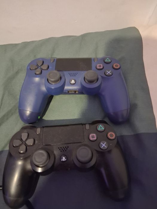 Ps4 pro em ótimo estado