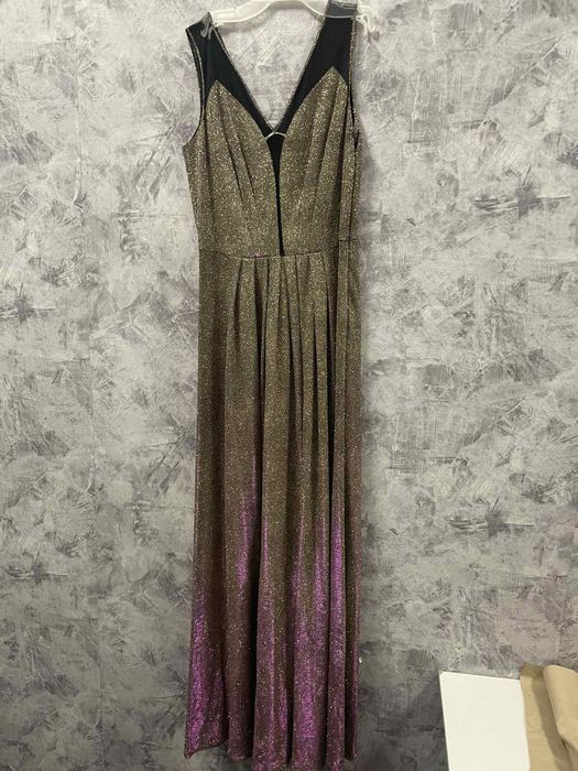 Нова вечірня сукня