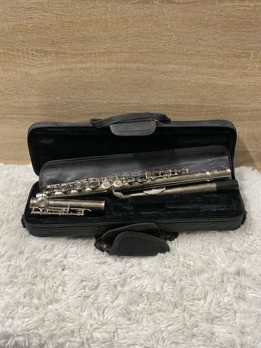 Flet poprzeczny z akcesoriami