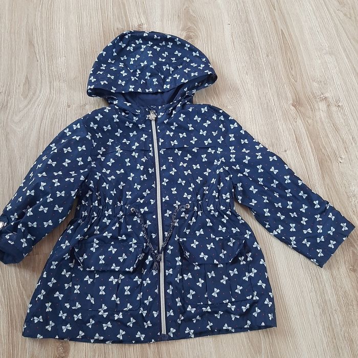 Вітровка та курточка для дівчинки