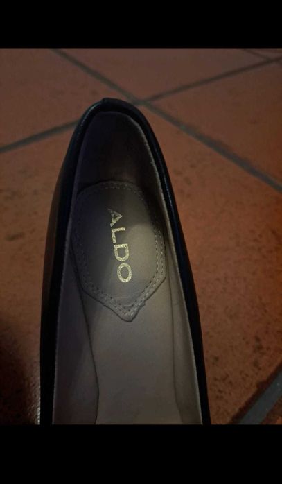 Sapato preto de salto alto ALDO