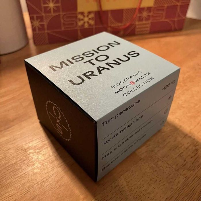 Omega x Swatch SO33L100 - Uranus z Diamentowym Logo