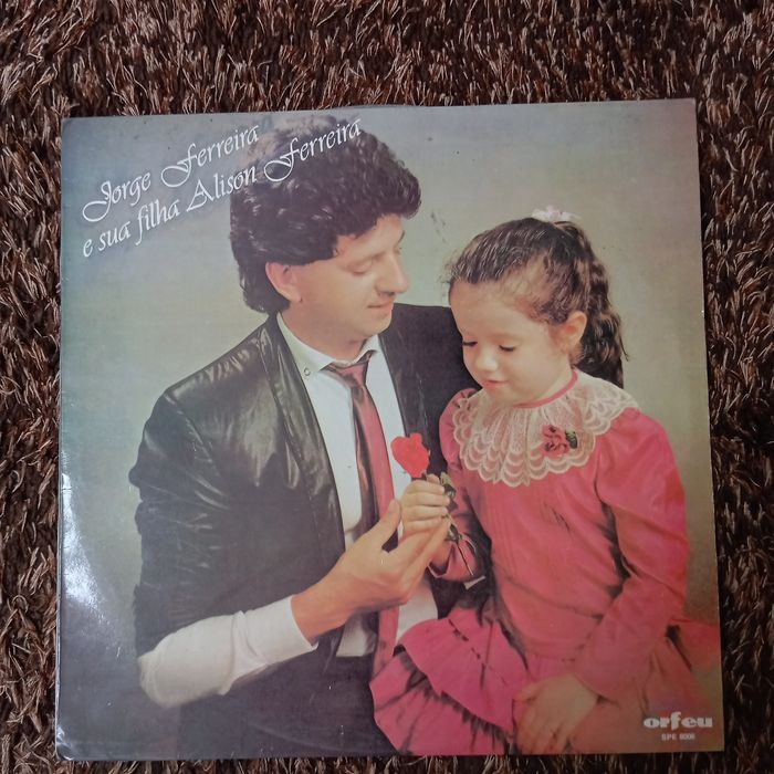 Vinil album, vários títulos a venda