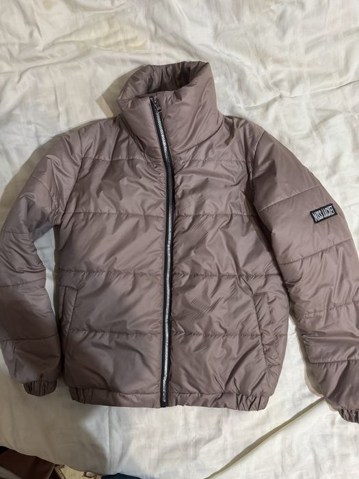 Стильна жiноча курточка на теплу жиму/осiнь