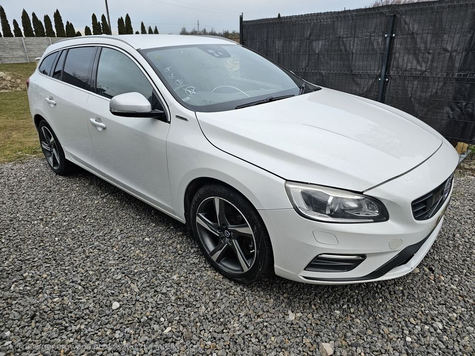 Klapa tylna Volvo  V60 2.4 d6 plug in hybrid I inne części 707-46
