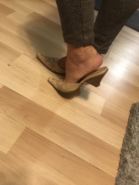 Klapki Vintage  Vero Gucio r. 37/23,5