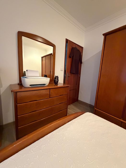 Quarto completo em muito bom estado