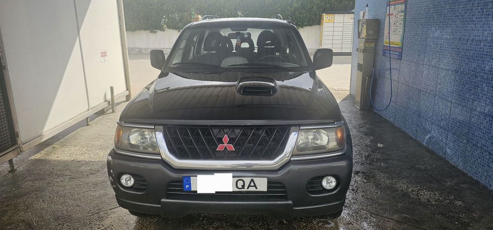 Mitsubishi Pajero Sport 2.5 TD GLS