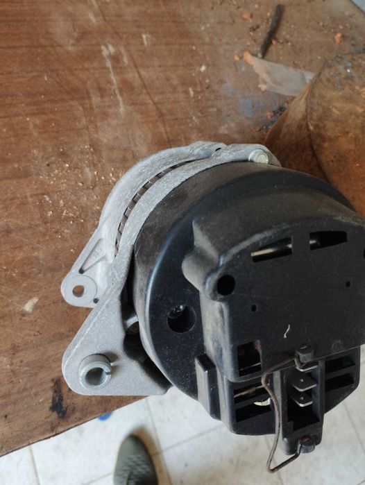 Alternador 23697-W (12V-37A)