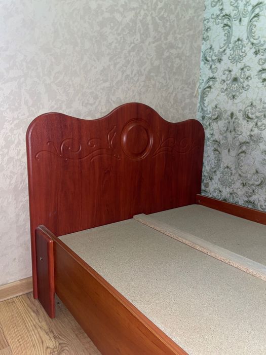 Ліжко односпальне